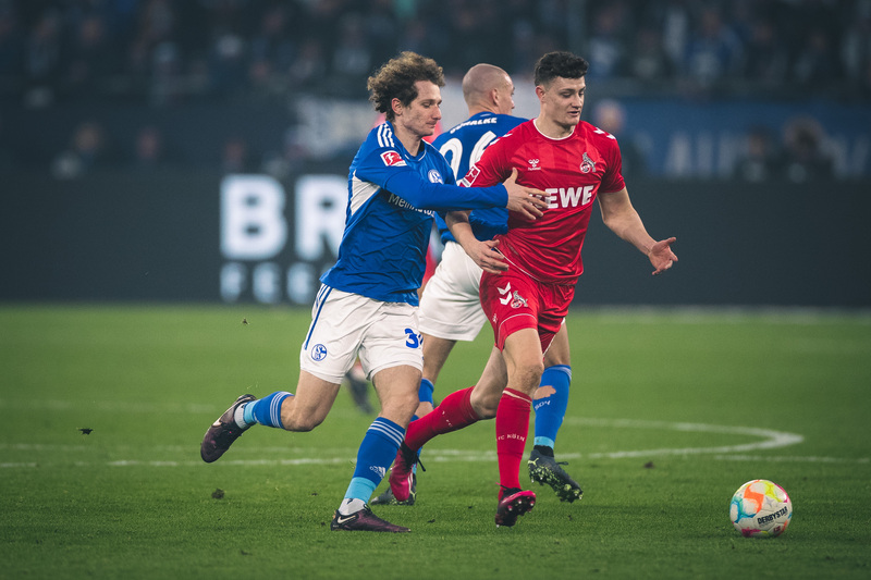 FC Koln vs Schalke 04 - Hoàng Đế Xanh chìm vào khủng hoảng